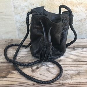 Lucky Brand black leather sm bucket crossbody bag